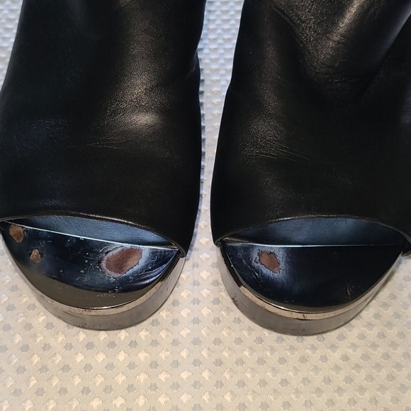 Karl Lagerfeld platform slides. Size 10. - Picture 6 of 6